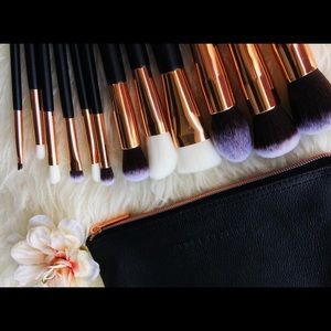 Luxury Rose Gold Brush Set